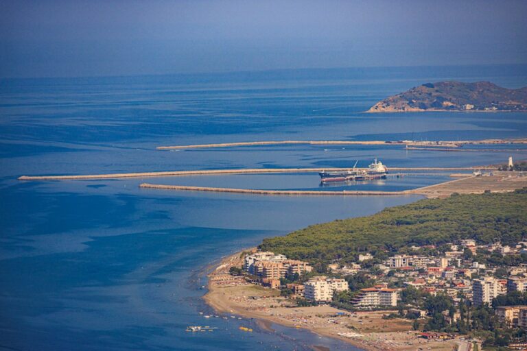 Shqipëri LNG terminal
