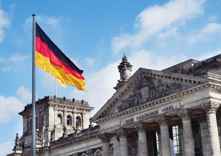 Berlin, Gjermani – ndërtesa e parlamentit dhe qeverisë
