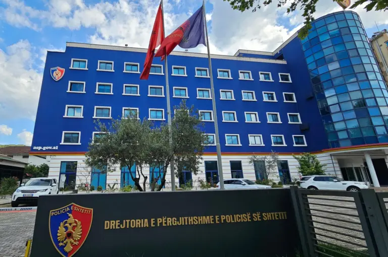 Policia e Shtetit apelon për qetësi në tubim dhe distancim nga personat e maskuar