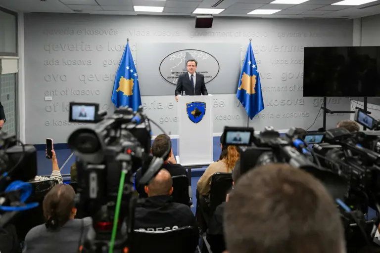 Kurti i propozon PDK-së seancë sonte për Gjykatën Speciale dhe zgjedhjen e Presidentit