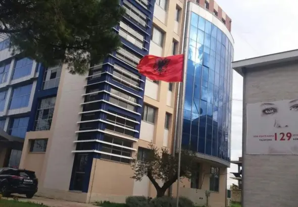 Fier, 14 të dyshuar për veprimtari financiare pa licencë në operacionin "Transaksioni 2"
